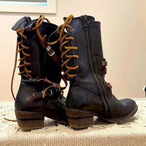 FREEBIRD by Steven boots